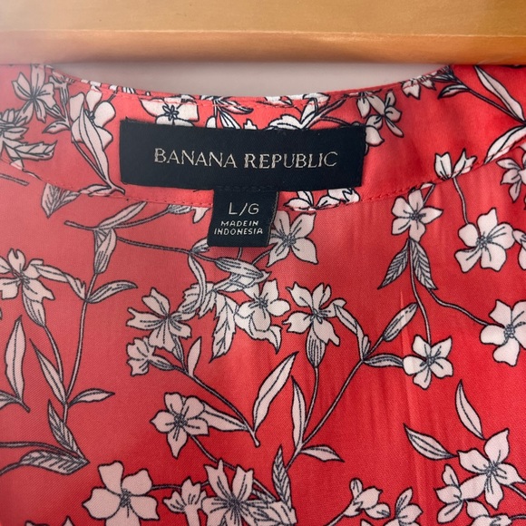 Banana Republic blouse - Picture 2 of 3